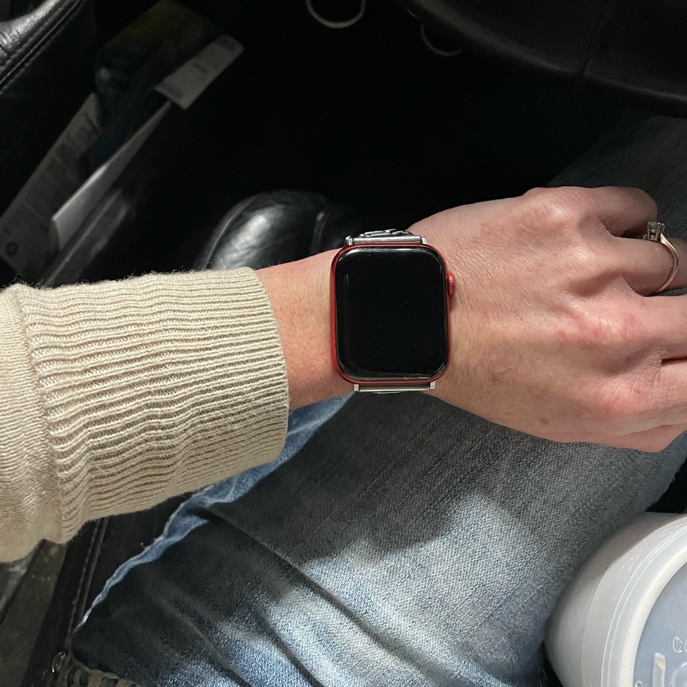 Apple Watch series 7 product red 45mm